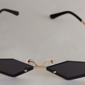 Small Black Tetrahedron Sunglasses